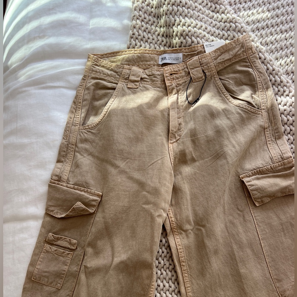 Zara Beige Full-Length Cargo Pants